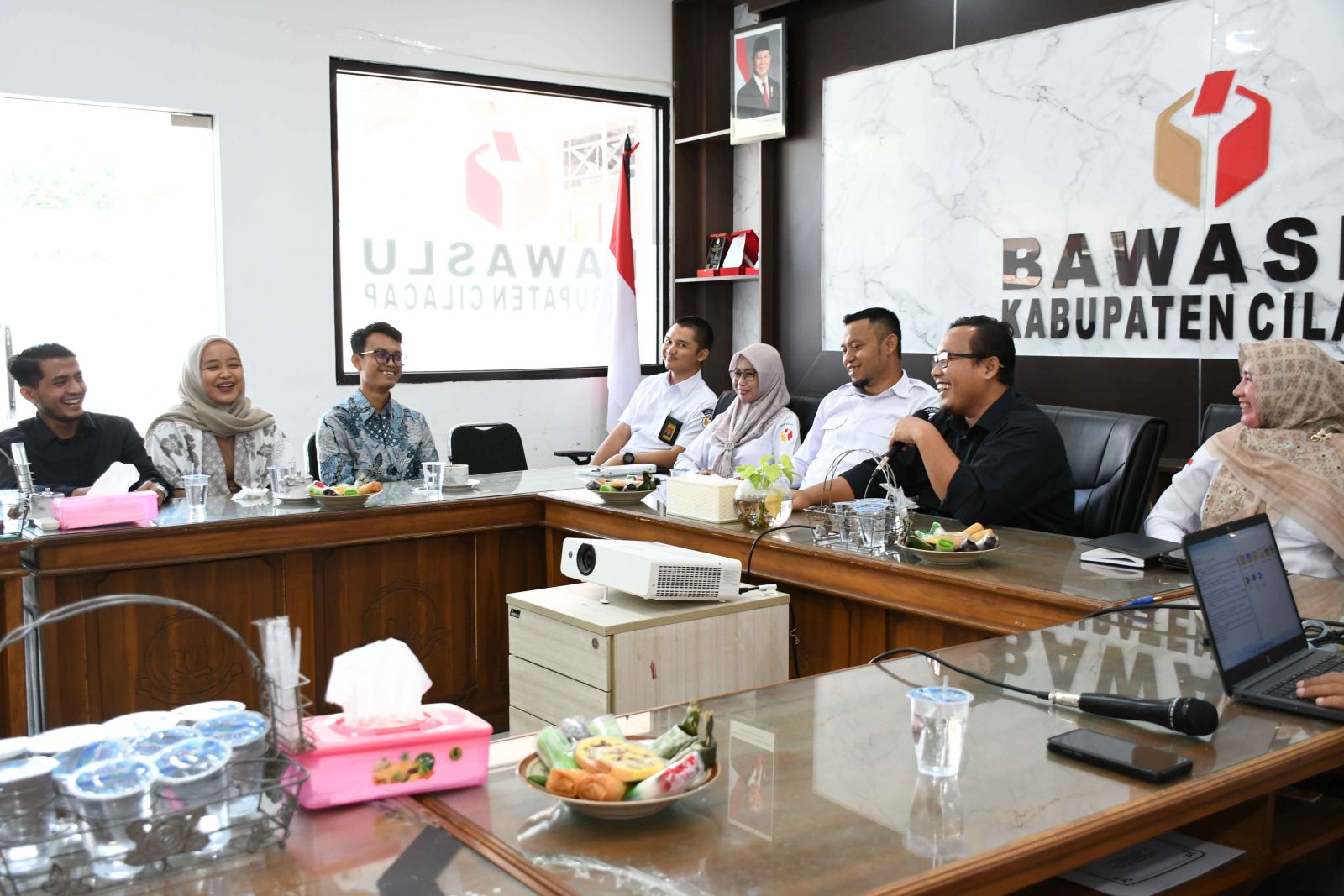 Bawaslu Cilacap: Pengawas Demokrasi yang Selalu Ada untuk Warga